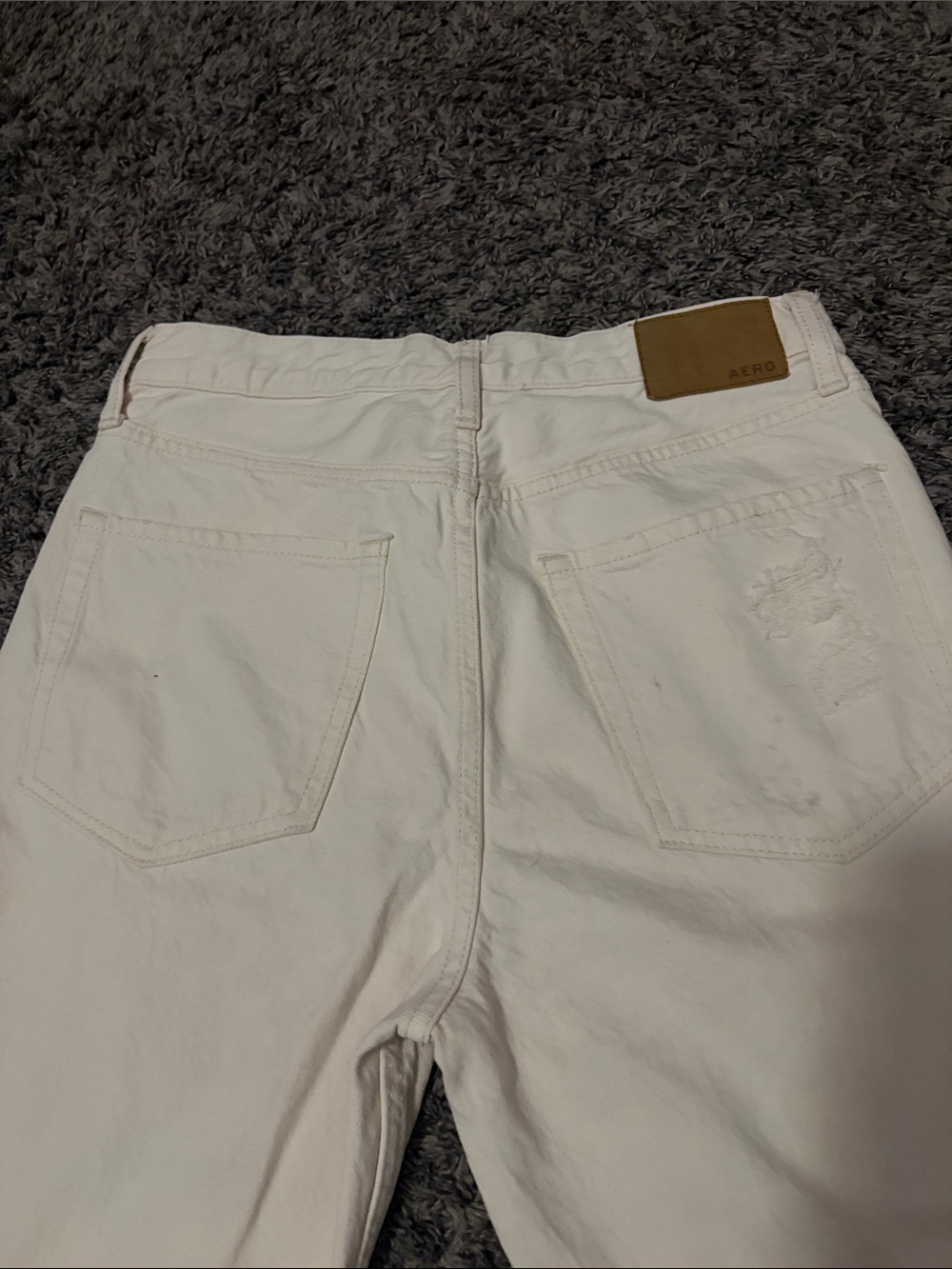 Aeropostale Woman’s Off-White Distressed 90’s baggy